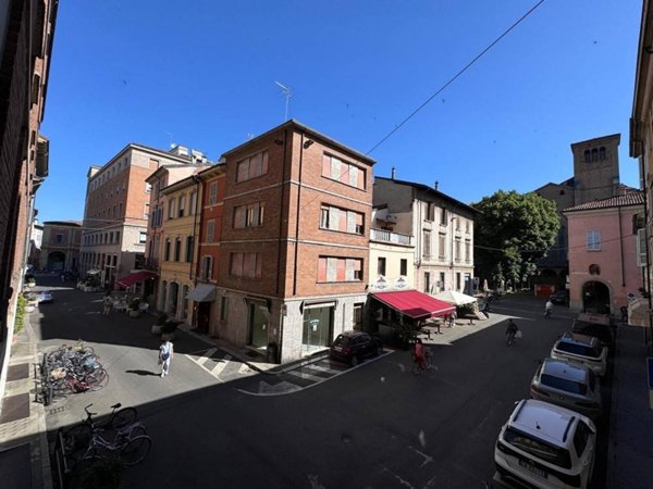 appartamento in vendita a Piacenza in zona Centro Storico