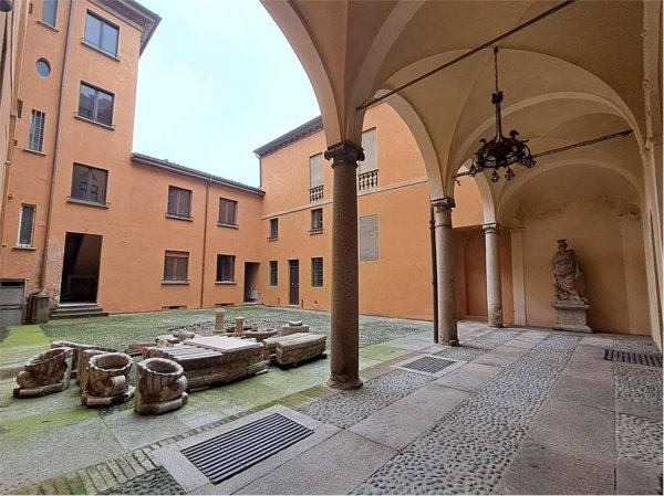 appartamento in vendita a Piacenza in zona Centro Storico