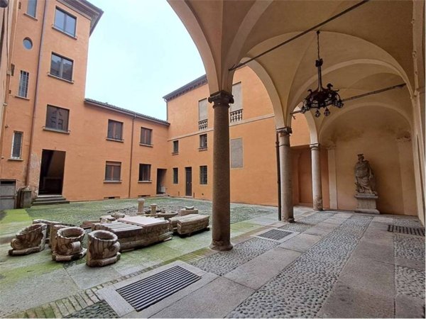 appartamento in vendita a Piacenza in zona Centro Storico