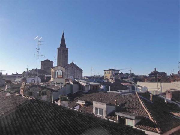 appartamento in vendita a Piacenza in zona Centro Storico