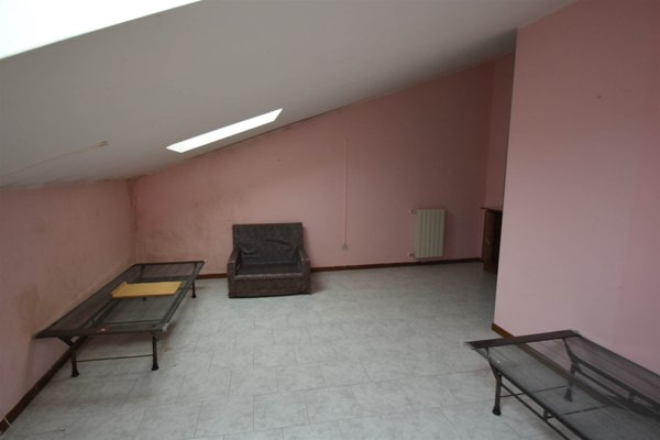 appartamento in vendita a Piacenza in zona Roncaglia / Fossadello