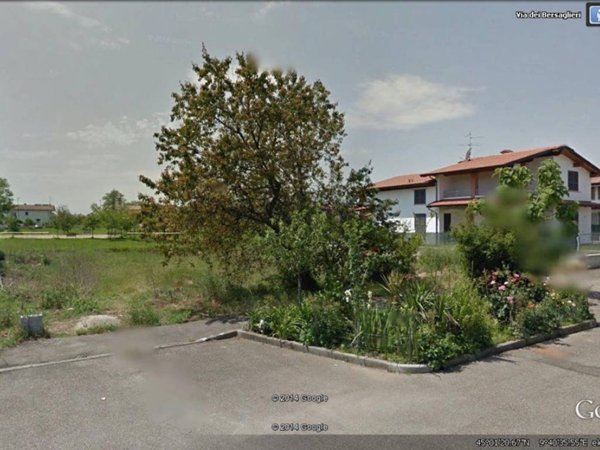 casa indipendente in vendita a Piacenza in zona Pittolo