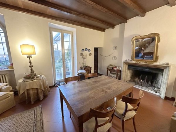 casa indipendente in vendita a Piacenza in zona Centro Storico