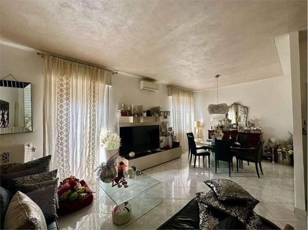 appartamento in vendita a Piacenza in zona Infrangibile