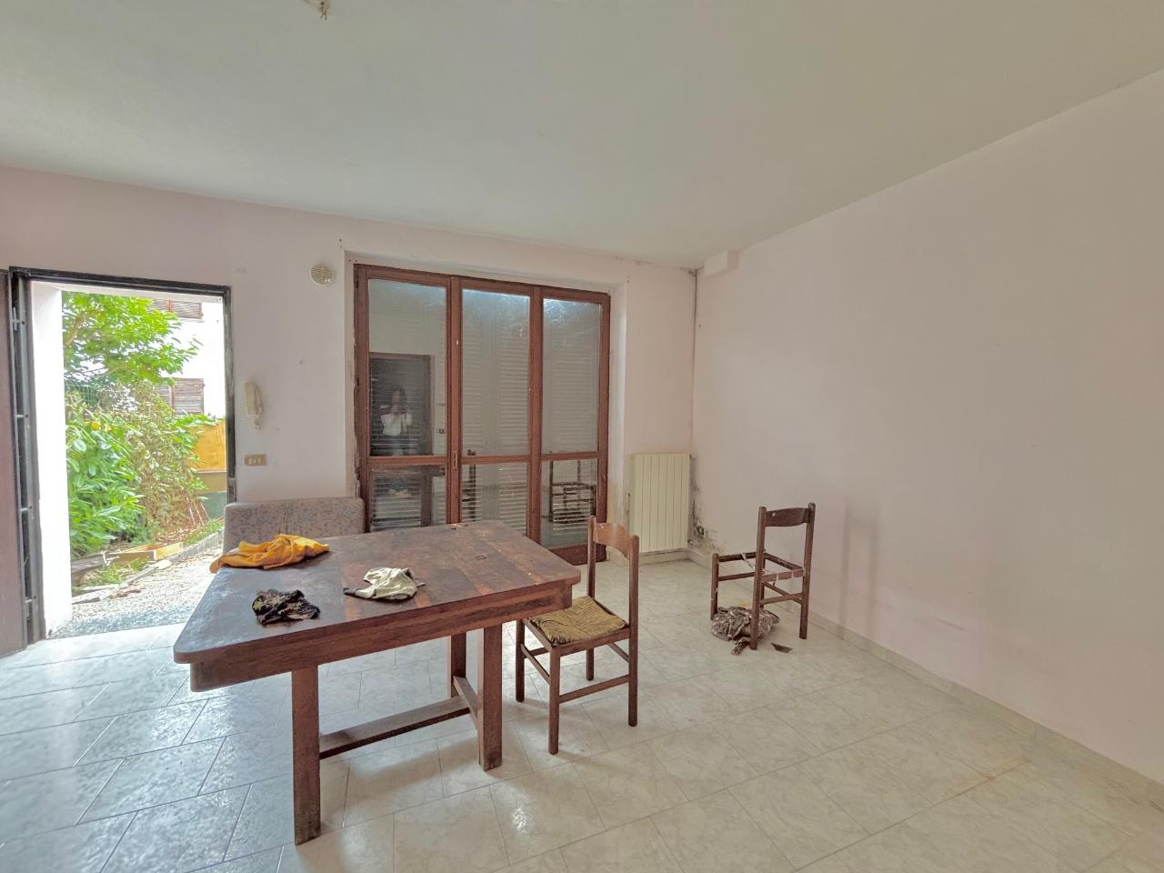 casa indipendente in vendita a Piacenza in zona Roncaglia / Fossadello