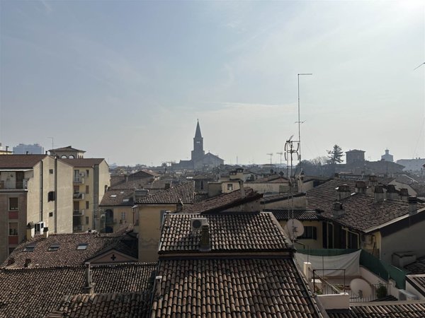 appartamento in vendita a Piacenza in zona Centro Storico