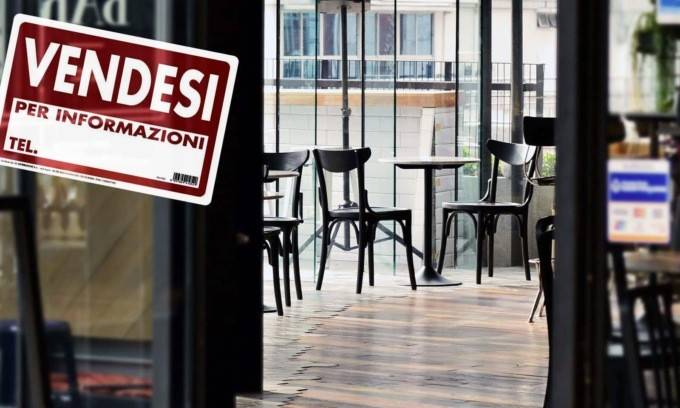 negozio in vendita a Piacenza in zona Belvedere / Quartiere Duemila