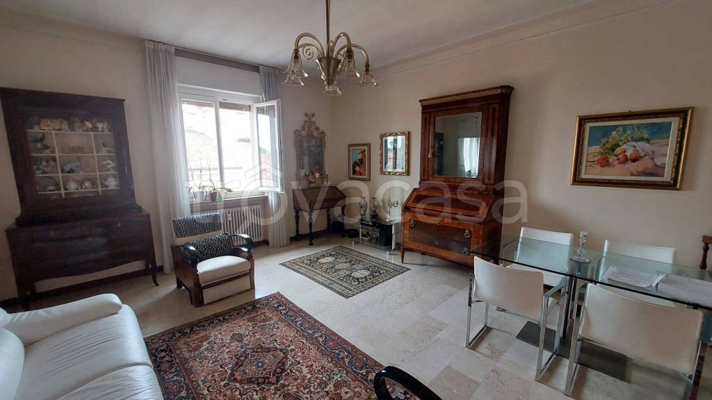 appartamento in vendita a Piacenza in zona Centro Storico