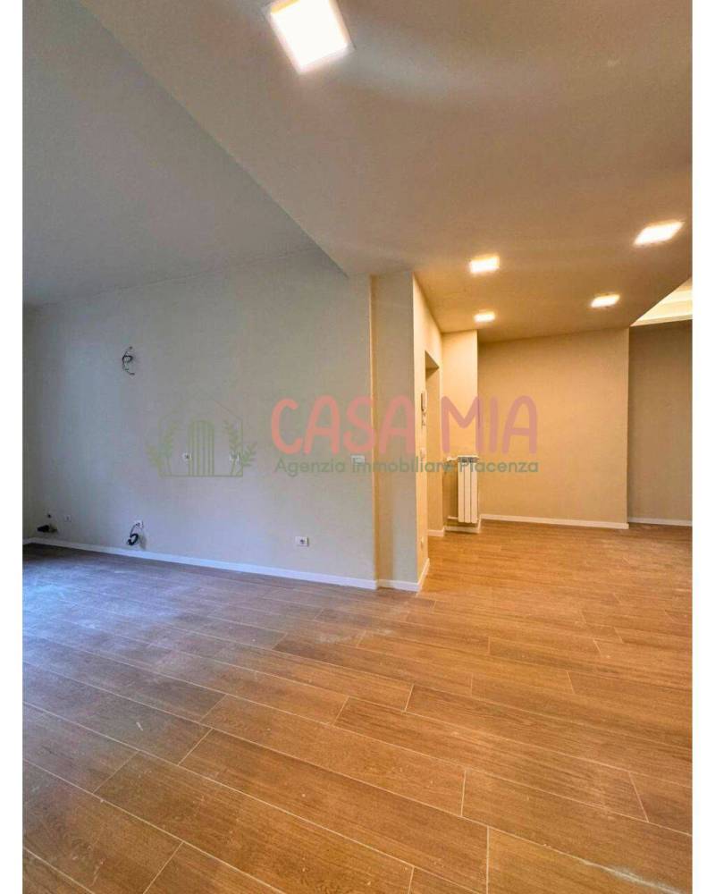 appartamento in vendita a Piacenza in zona Barriera Genova