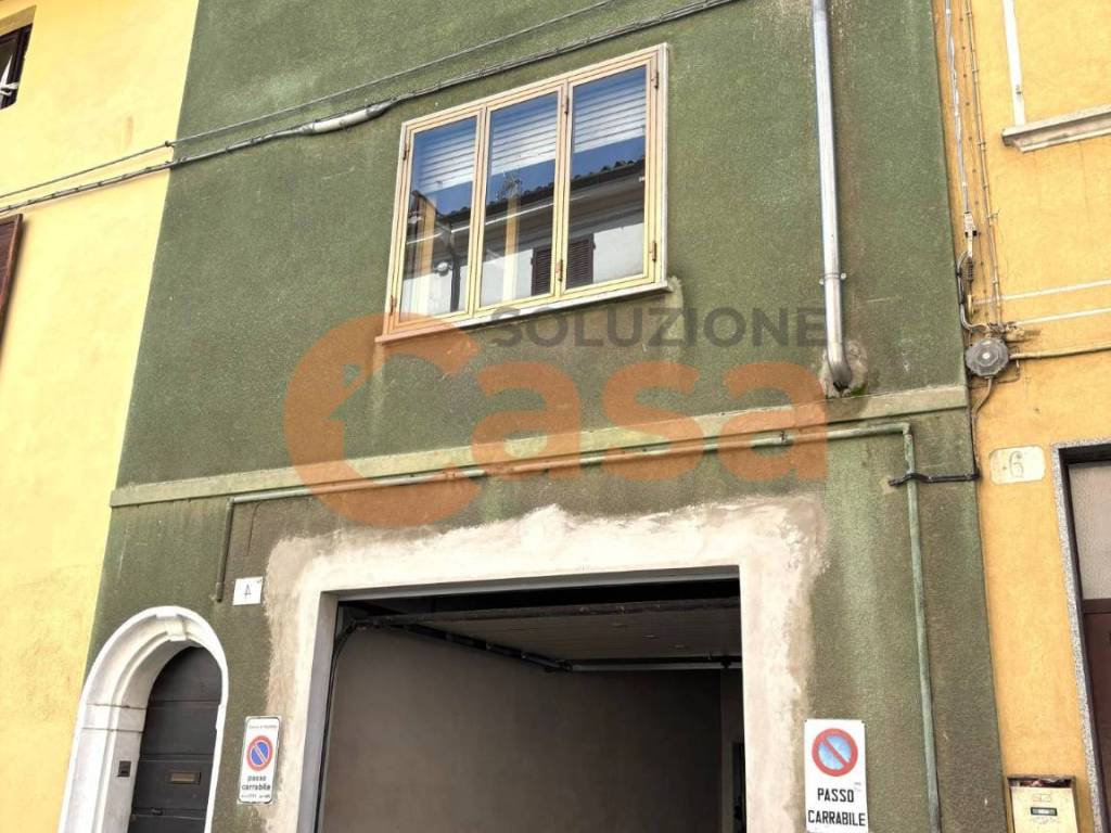 casa indipendente in vendita a Piacenza in zona Centro Storico