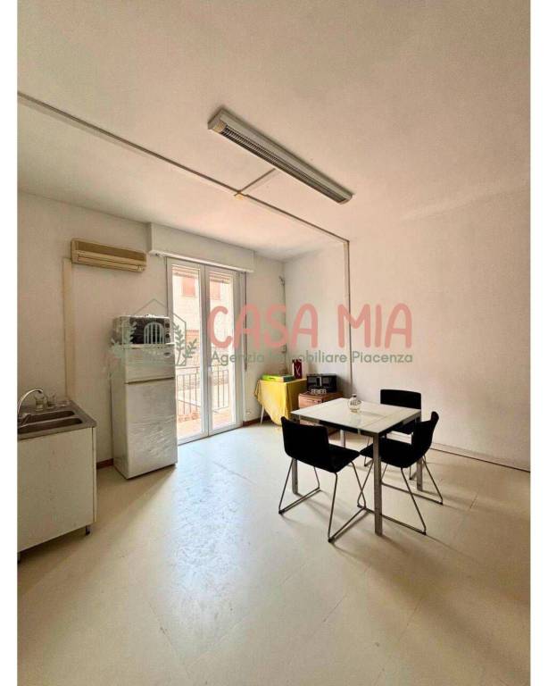 appartamento in vendita a Piacenza in zona Belvedere / Quartiere Duemila