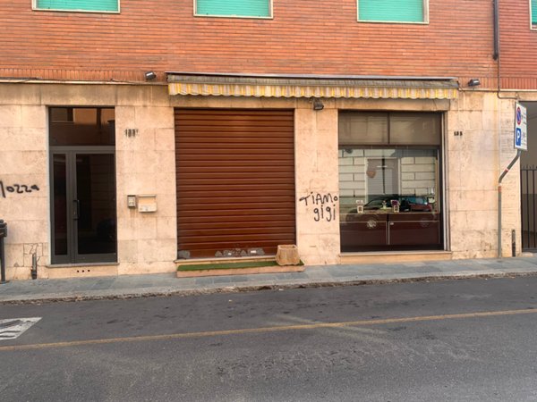 negozio in vendita a Piacenza