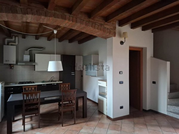 casa indipendente in vendita a Piacenza in zona La Verza