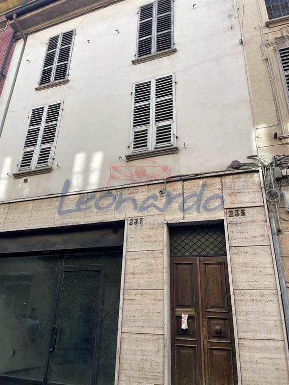 casa semindipendente in vendita a Piacenza in zona Centro Storico