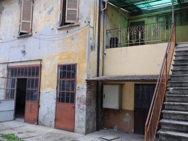 appartamento in vendita a Piacenza in zona Farnesiana