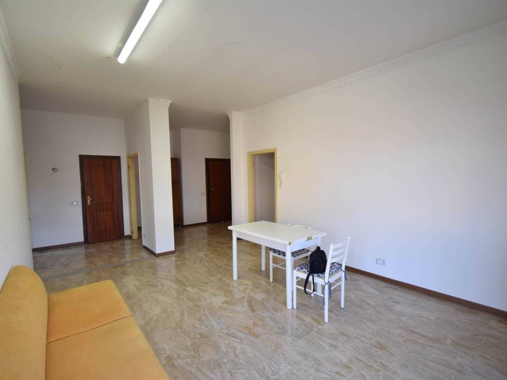 appartamento in vendita a Piacenza in zona Stadio