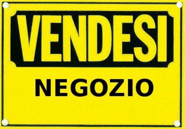 negozio in vendita a Piacenza