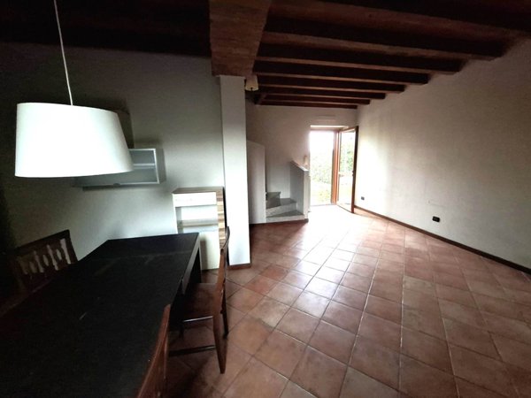 casa indipendente in vendita a Piacenza in zona Pittolo