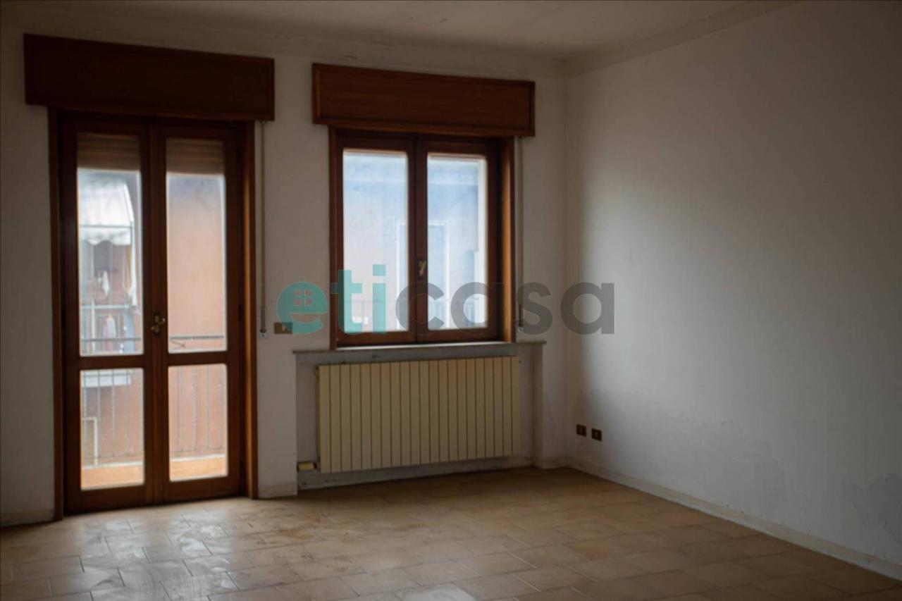 appartamento in vendita a Piacenza in zona Infrangibile