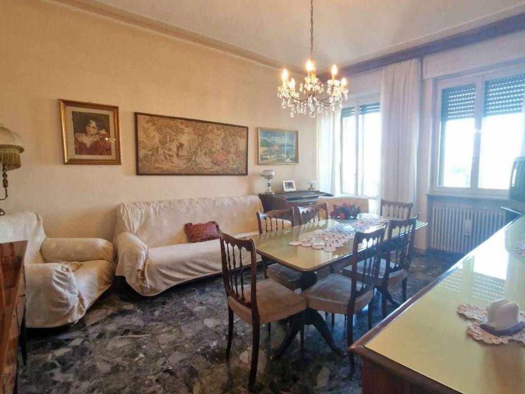 appartamento in vendita a Piacenza in zona Infrangibile