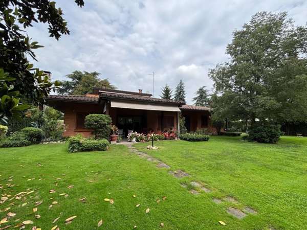 casa indipendente in vendita a Piacenza in zona Centro Storico