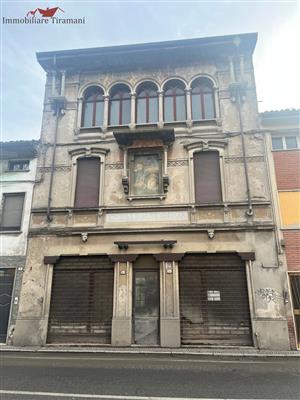 casa indipendente in vendita a Piacenza