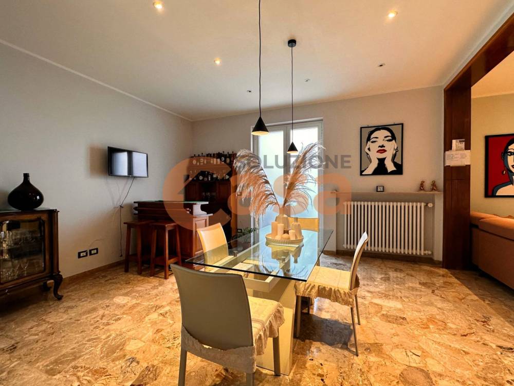 casa indipendente in vendita a Piacenza in zona Belvedere / Quartiere Duemila