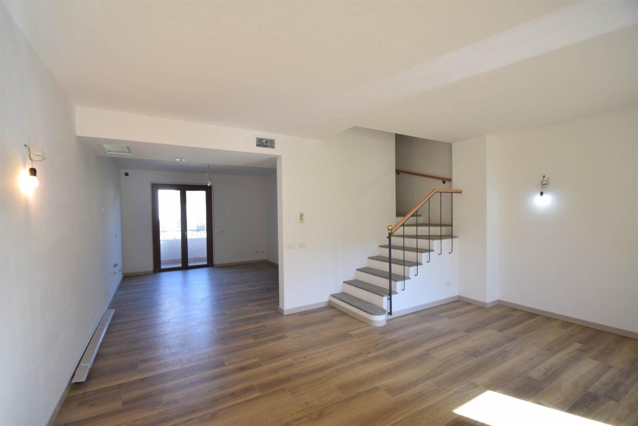 casa indipendente in vendita a Piacenza in zona Borgotrebbia