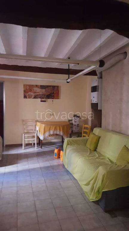 negozio in vendita a Piacenza in zona Centro Storico