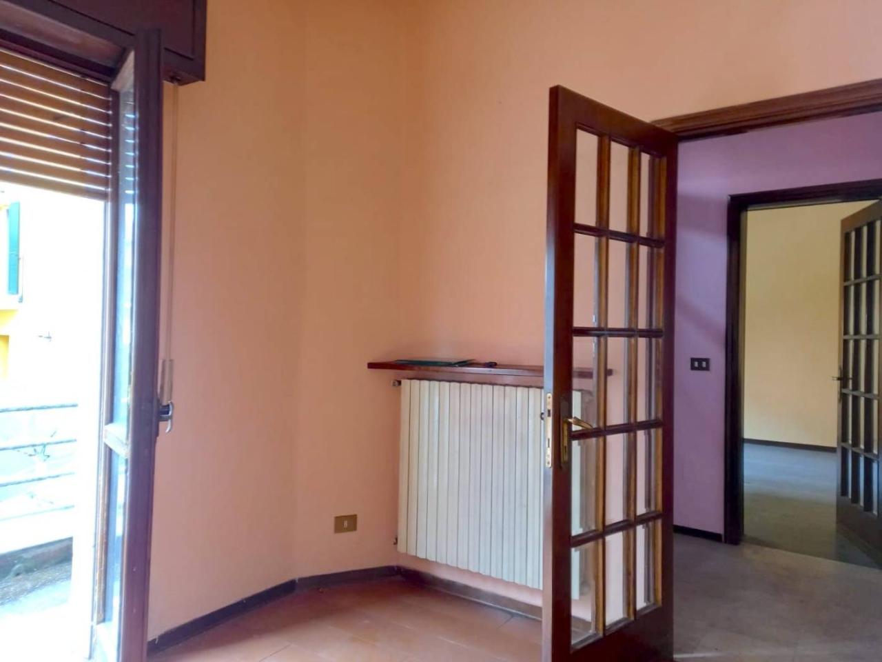 casa indipendente in vendita a Piacenza in zona Stadio