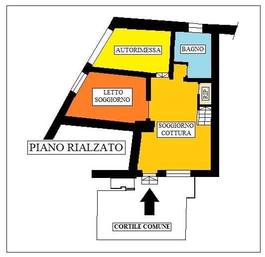 casa indipendente in vendita a Piacenza in zona Centro Storico