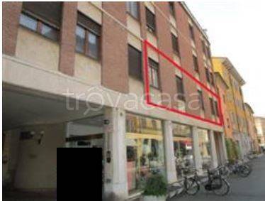 appartamento in vendita a Piacenza in zona Centro Storico