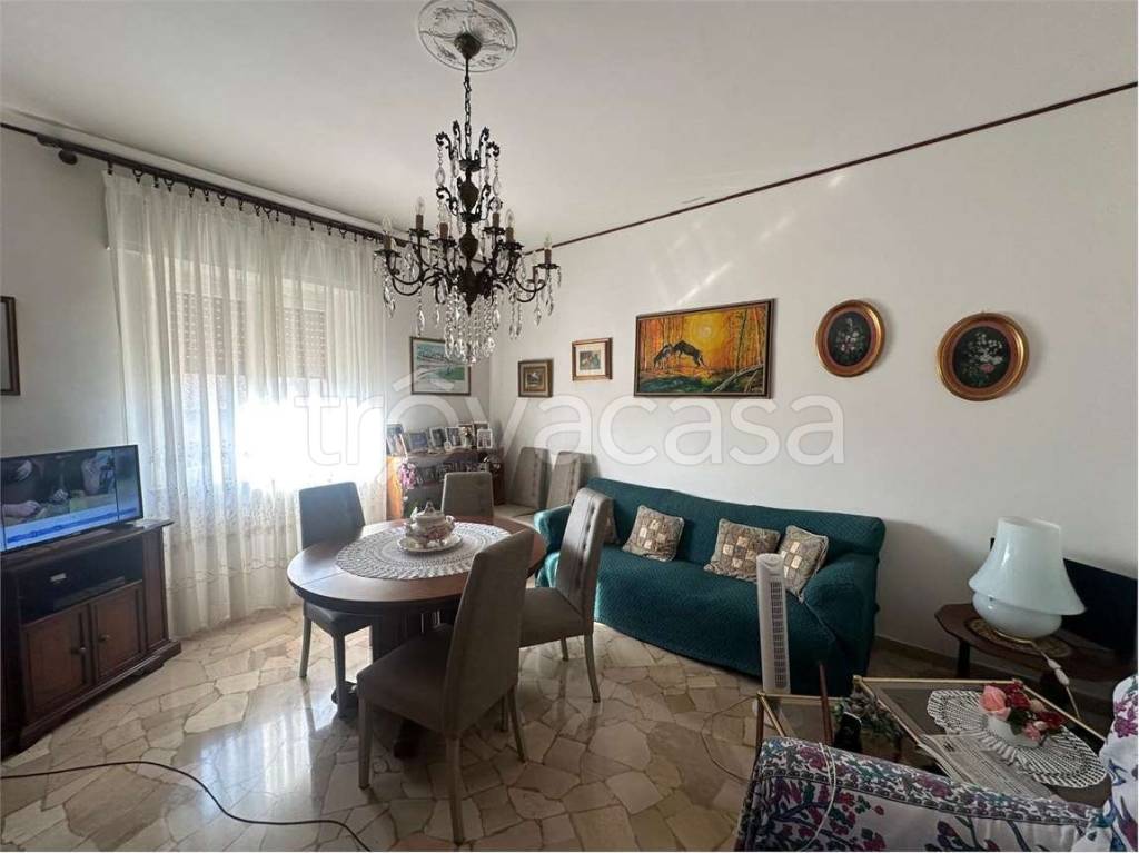 appartamento in vendita a Piacenza in zona Centro Storico