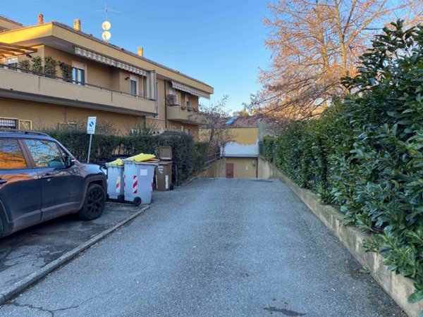locale di sgombero in vendita a Piacenza in zona Farnesiana