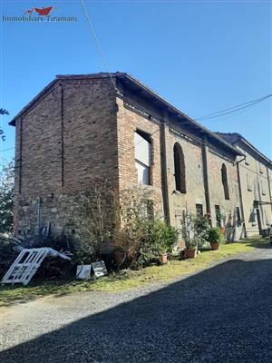 casa indipendente in vendita a Piacenza