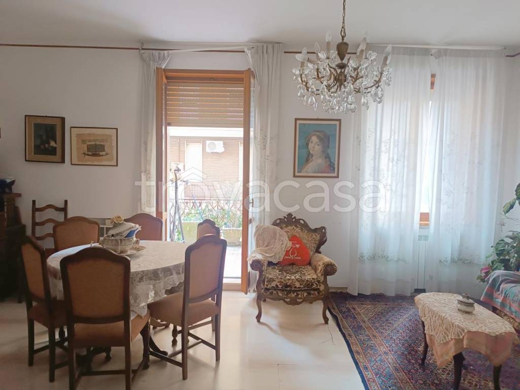 appartamento in vendita a Piacenza in zona Centro Storico