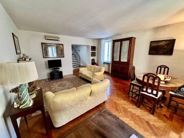casa indipendente in vendita a Piacenza in zona Barriera Genova