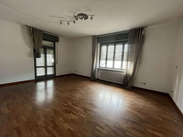 casa indipendente in vendita a Piacenza in zona Barriera Torino