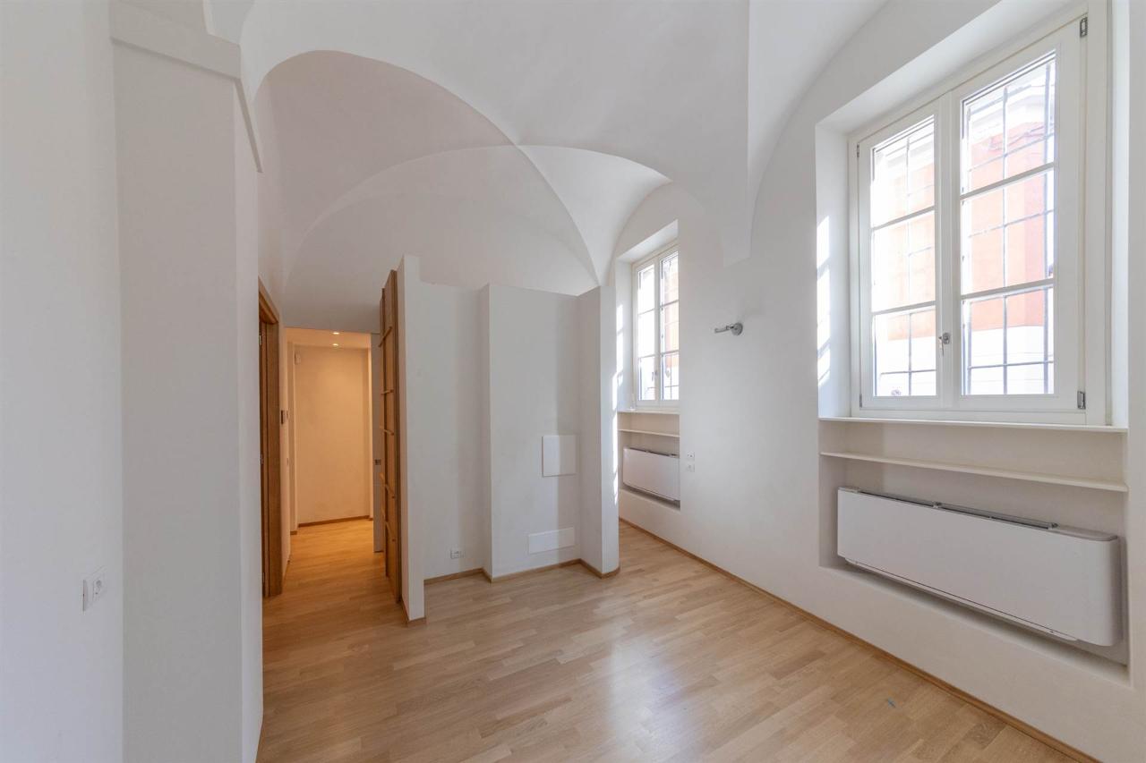 casa indipendente in vendita a Piacenza in zona Centro Storico