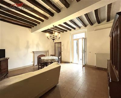 casa indipendente in vendita a Piacenza