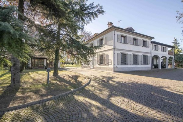 casa indipendente in vendita a Piacenza in zona Veggioletta