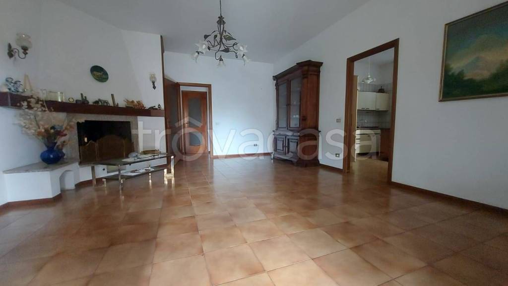 casa indipendente in vendita a Piacenza in zona Pittolo