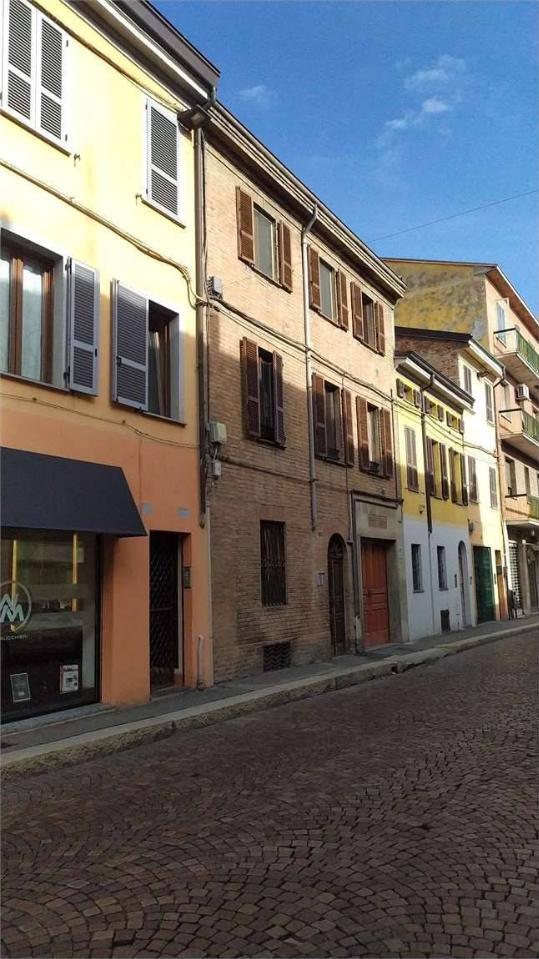 appartamento in vendita a Piacenza in zona Centro Storico