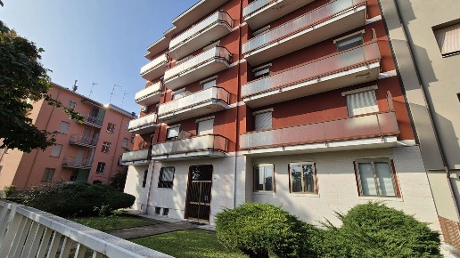 appartamento in vendita a Piacenza in zona Stadio