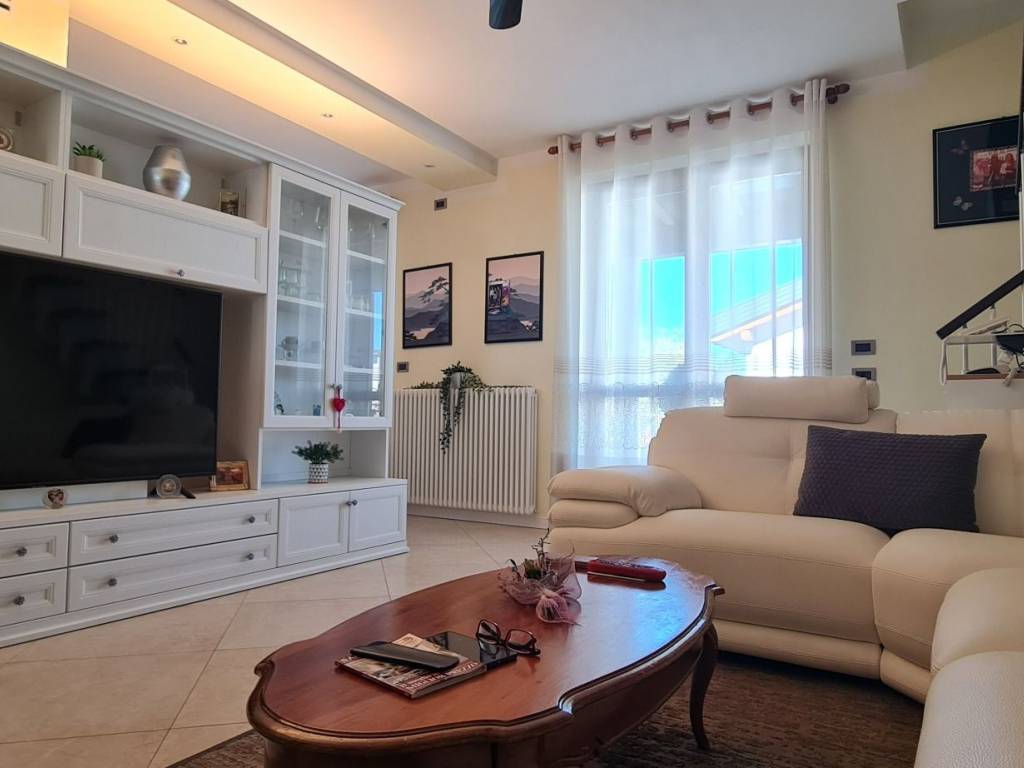 appartamento in vendita a Piacenza in zona Baia del Re