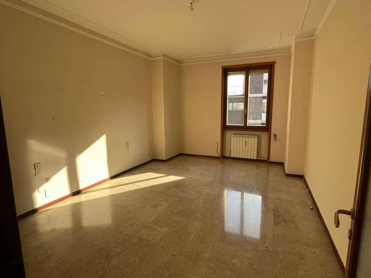 appartamento in vendita a Piacenza in zona Centro Storico