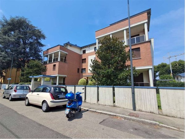 appartamento in vendita a Piacenza in zona Infrangibile