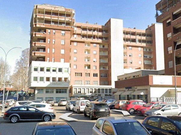 ufficio in vendita a Piacenza in zona Stadio