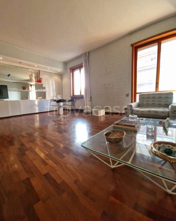 appartamento in vendita a Piacenza in zona Barriera Genova