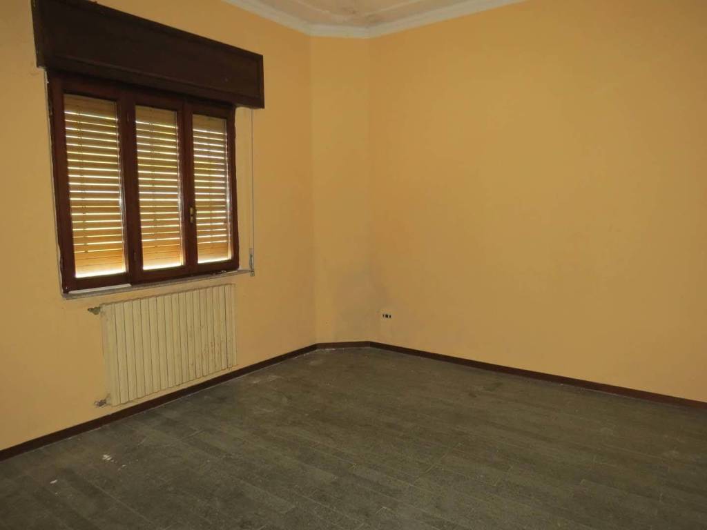 casa indipendente in vendita a Piacenza in zona Centro Storico